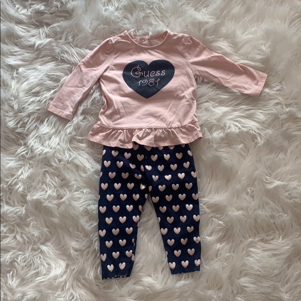 6-9 month Guess set